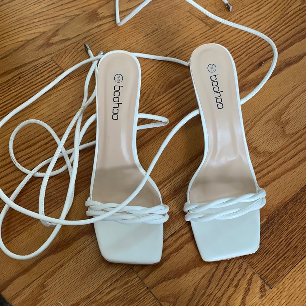 boohoo White Strappy Heels Size 7